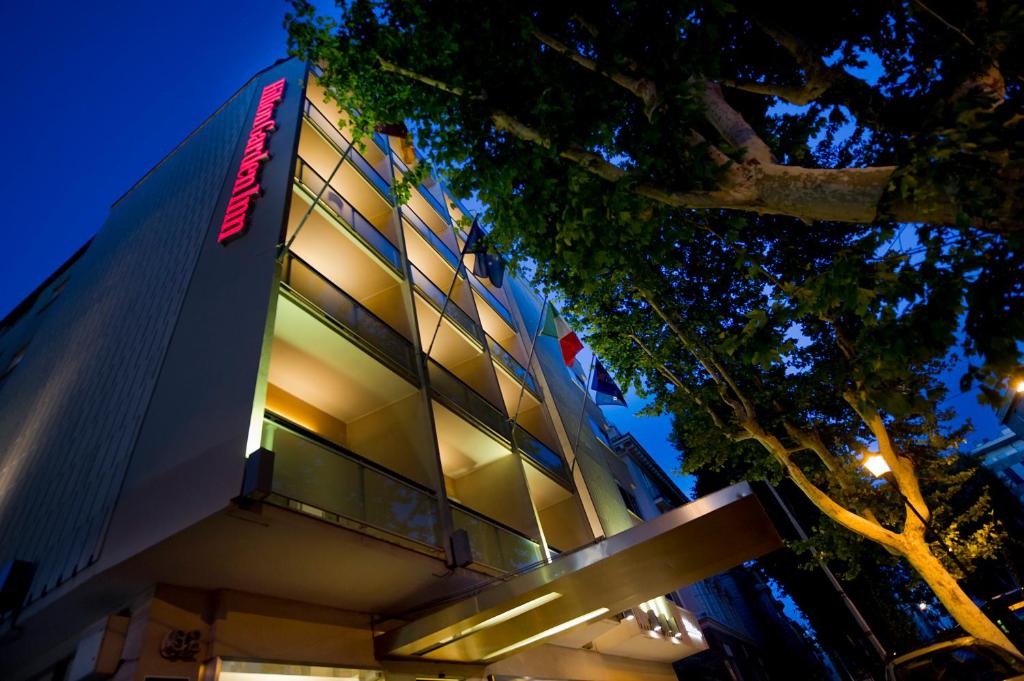 Roma Hilton Garden Inn dal 27 novembre al 03 Dicembre 2022. Tornei Bridge